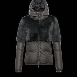 MONCLER LIEUX