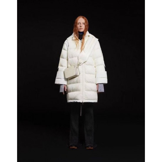 MONCLER102