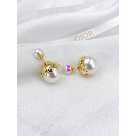 Dior Earring