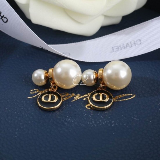 Dior Earring