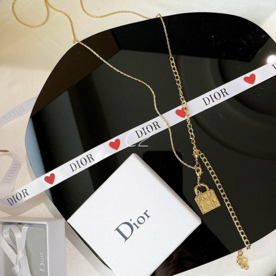 Dior Sweater chain