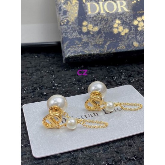 Dior Earring