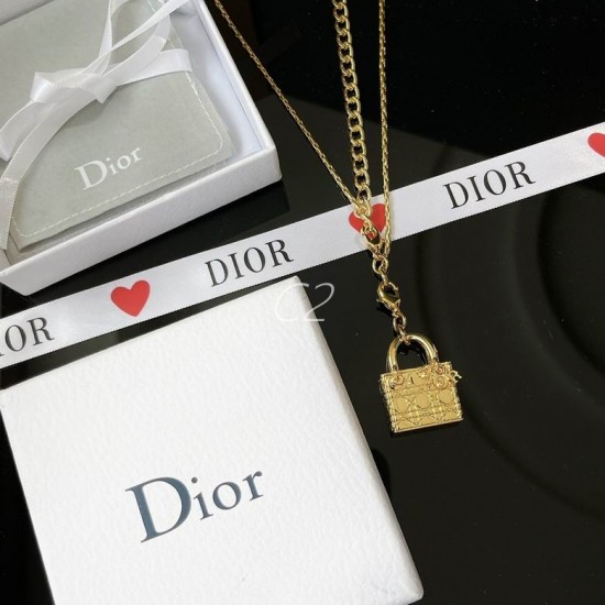 Dior Sweater chain