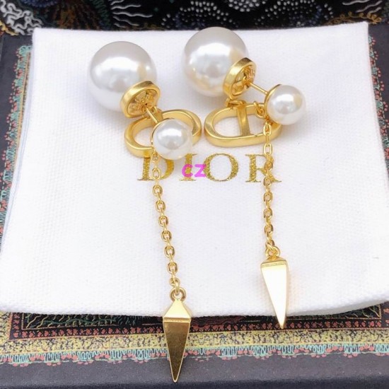 Dior Earring