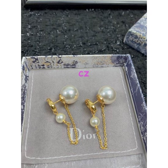 Dior Earring