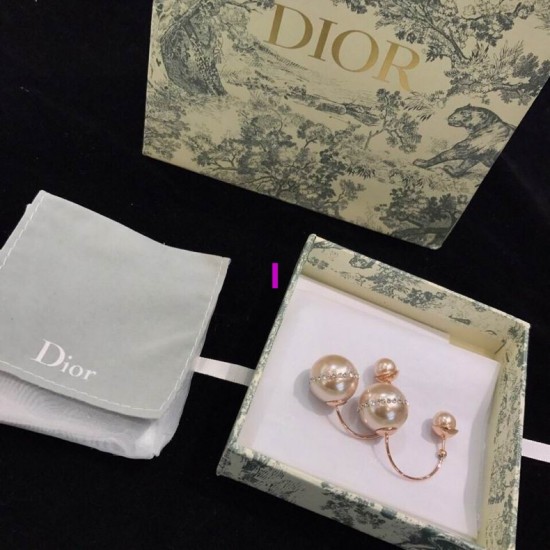 Dior Earring