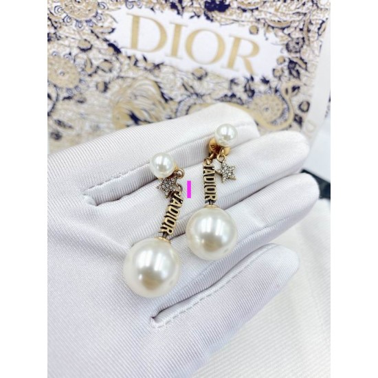 Dior Earring