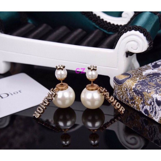 Dior Earring