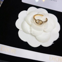 Dior Earring