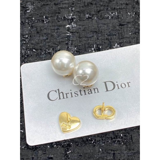 Dior Earring