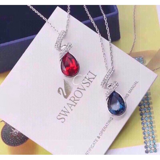 Swarovcki Necklace