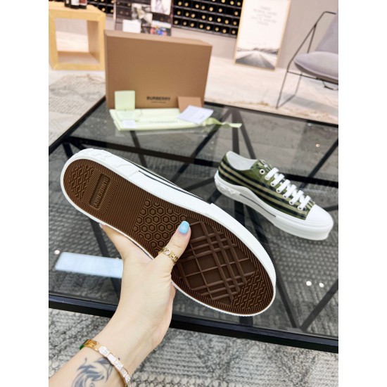 Burberry shoes