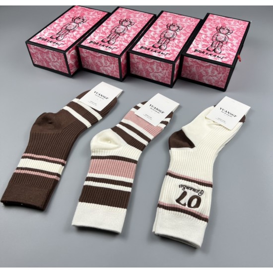 yoyo -004445P129Socks