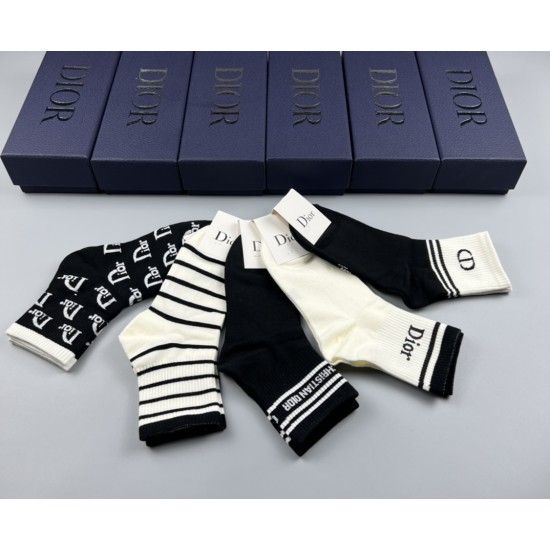 yoyo -004408P129Socks