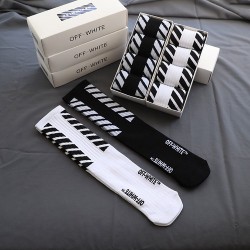 @ Socks -BB0685Q119 4pieces per box