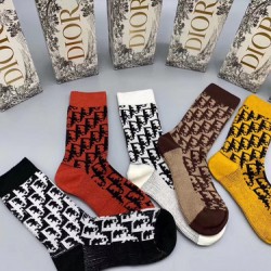 yoyo-2013p119Socks 5 pieces per box