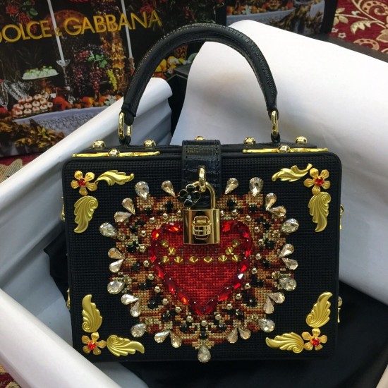 TOP Dolce Gabbana bag size:20*15*7cm