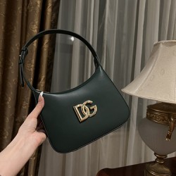 Dolce &amp;amp; Gabban bag size:22*18*6cm