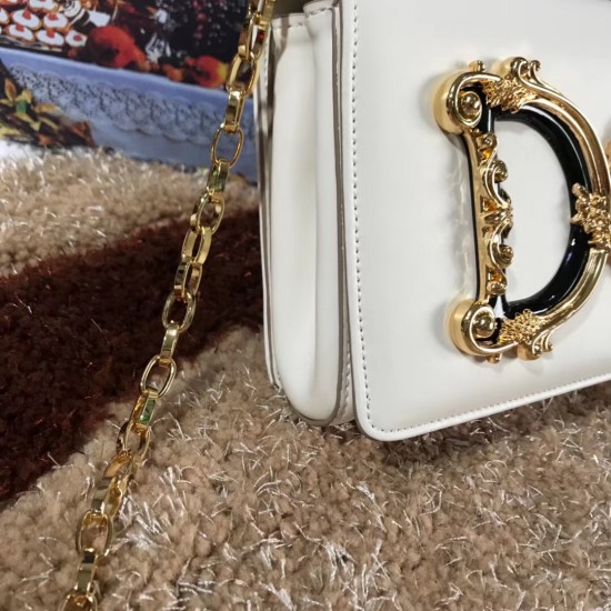 Dolce Gabbana bag size:21*4*15cm