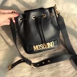 Moschin bag size:19*20*13cm