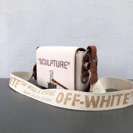 Top quality off white bagSIZE:18*12*5cm