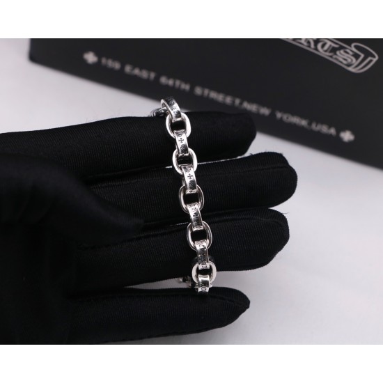 CH link chain bracelet