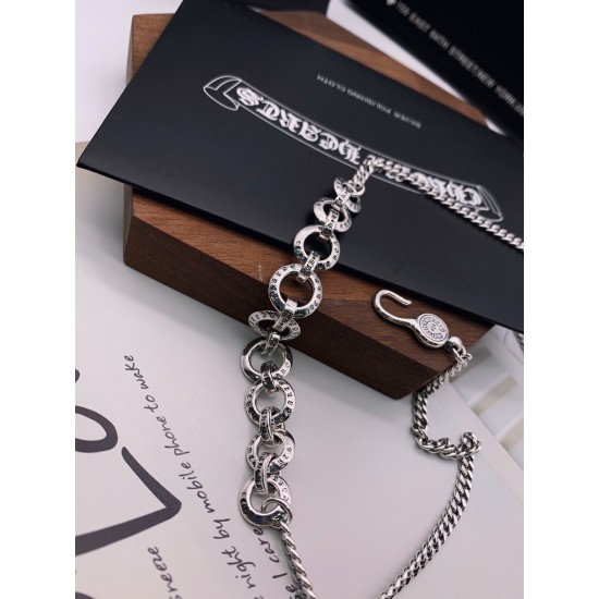 Clavicle chain necklace