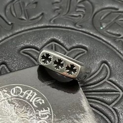 Three Cross Flower Ring