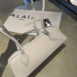 Alaia 腊肠包  尺寸(厘米):长27x宽9x高8