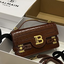 Balmain bag size:23*14*8cm