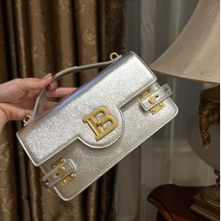 Balmain bag size:23*14*8cm