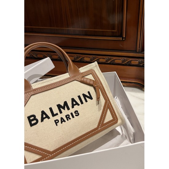 Balmain  bag size::26*18*11cm