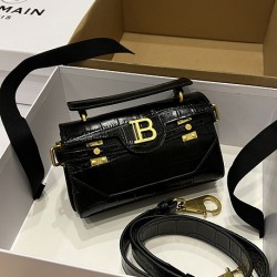 Balmain bag size:19*12*7.5