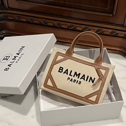 Balmain  bag size::26*18*11cm