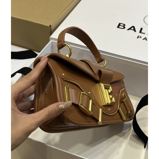 Balmain bag Sizs:26*11.5*3cm