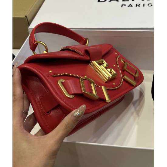 Balmain bag Sizs:26*11.5*3cm