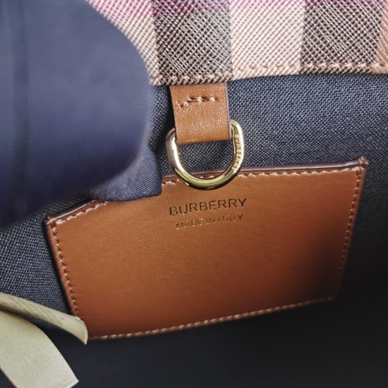 Burberry  D886450