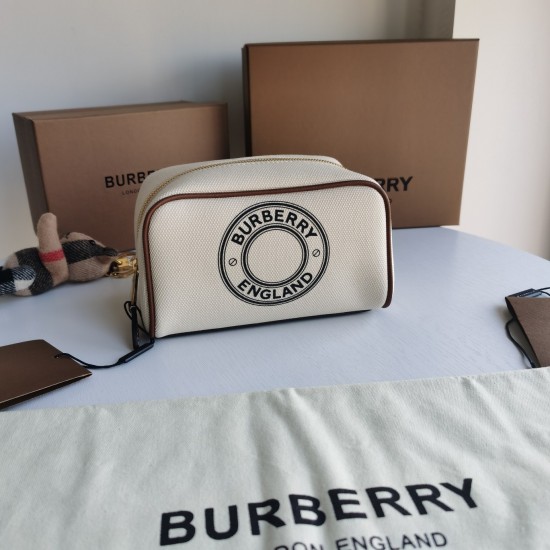 Burberry D886280