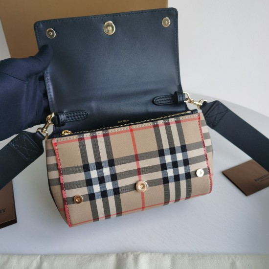 Burberry D886450