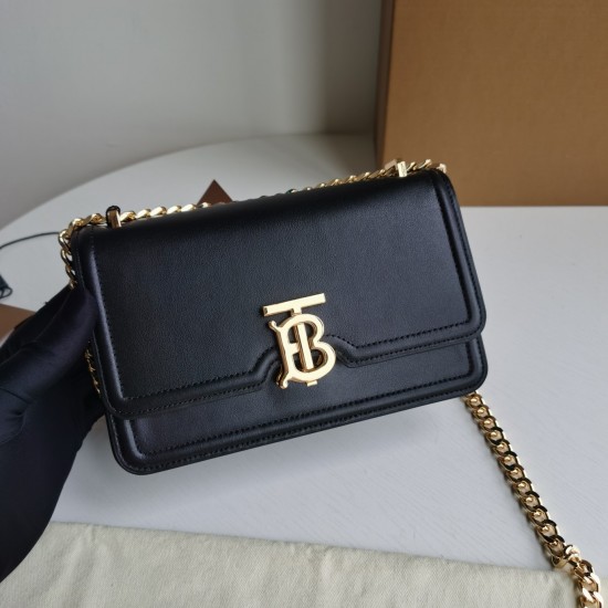 Burberry D886450