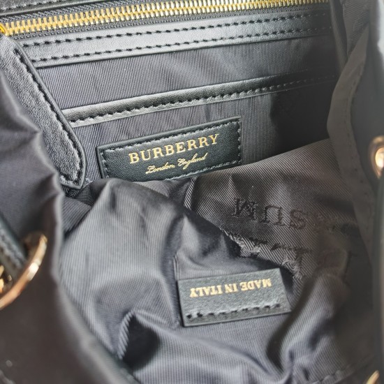 Burberry D886550