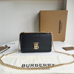 Burberry D886450