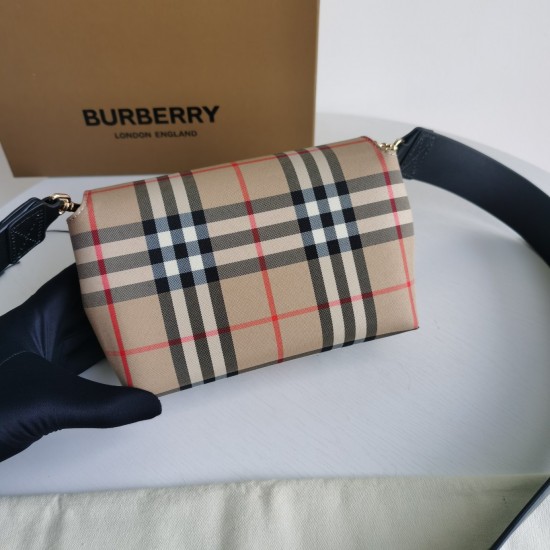 Burberry D886450