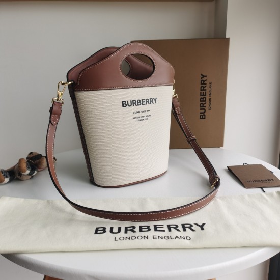 Burberry D886500