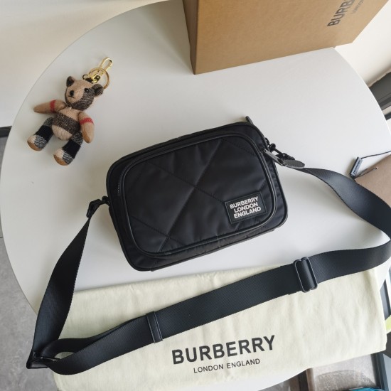 Burberry  D886400