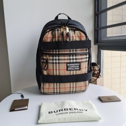 Burberry D886650