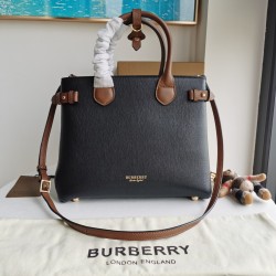 Burberry  D886600