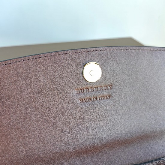 Burberry D886360