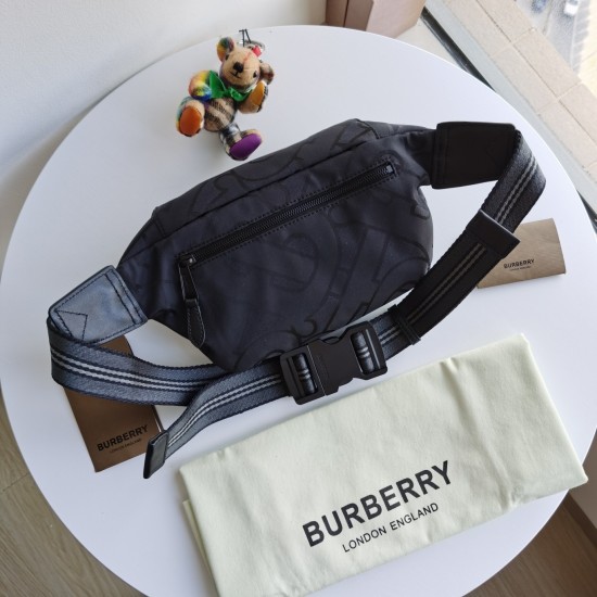 Burberry D886350