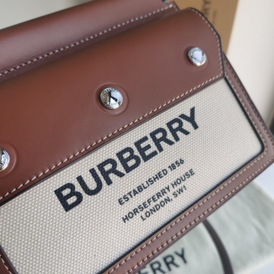 Burberry D886550